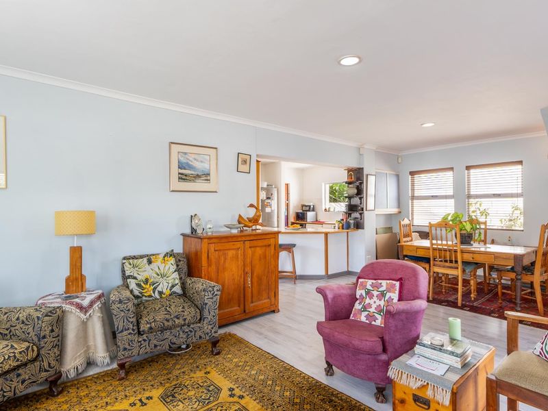 Well-located North-Facing Home with exceptional potential in Westcliff - Photo 9