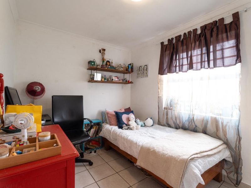 Stunning 2-bedroom apartment in the ever popular Aroma Sands complex in Vredekloof East, Brackenfell - Photo 8