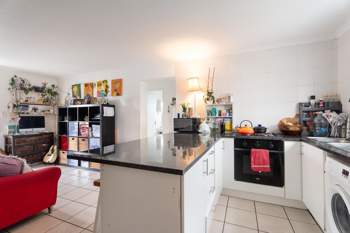 Stunning 2-bedroom apartment in the ever popular Aroma Sands complex in Vredekloof East, Brackenfell - Photo 2