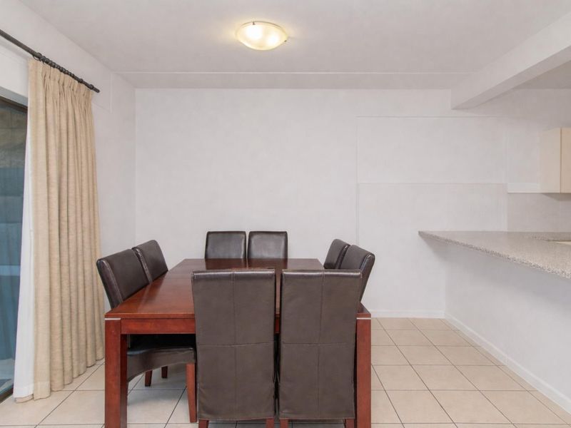 4 Bedroom Townhouse to Rent | Langebaan Country Estate | Prime Location - Photo 10