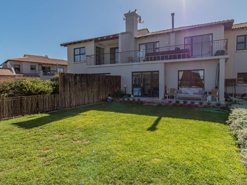 4 Bedroom Townhouse to Rent | Langebaan Country Estate | Prime Location - Photo 2