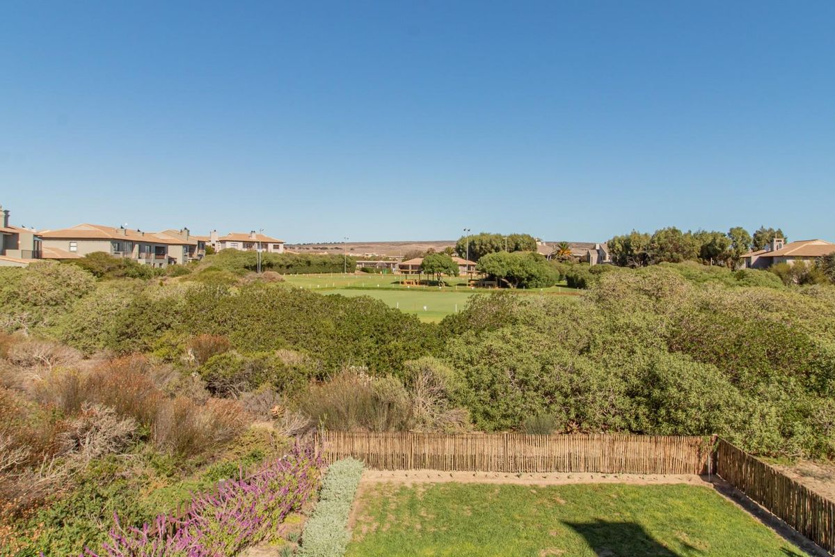 4 Bedroom Townhouse to Rent | Langebaan Country Estate | Prime Location - Photo 3