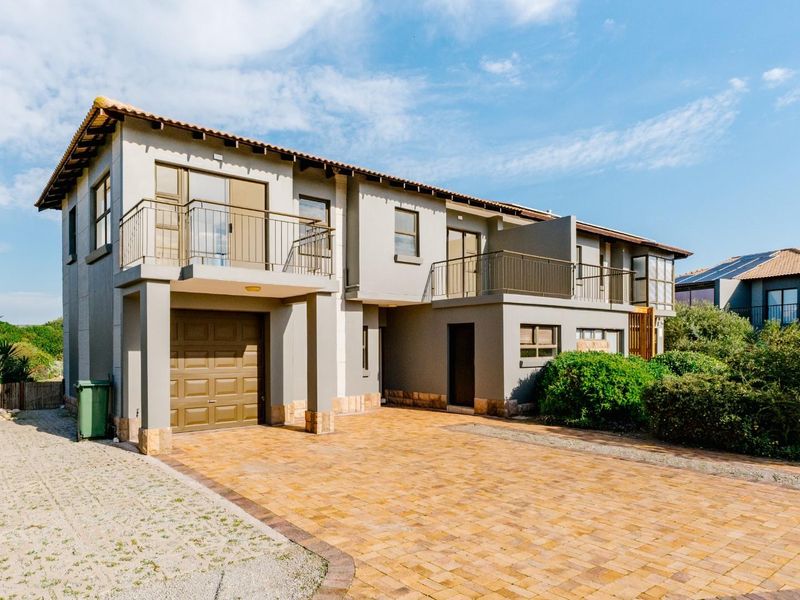 4 Bedroom Townhouse to Rent | Langebaan Country Estate | Prime Location - Photo 2
