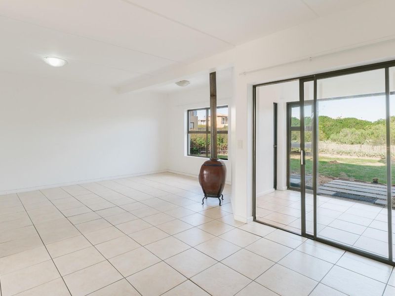 4 Bedroom Townhouse to Rent | Langebaan Country Estate | Prime Location - Photo 5