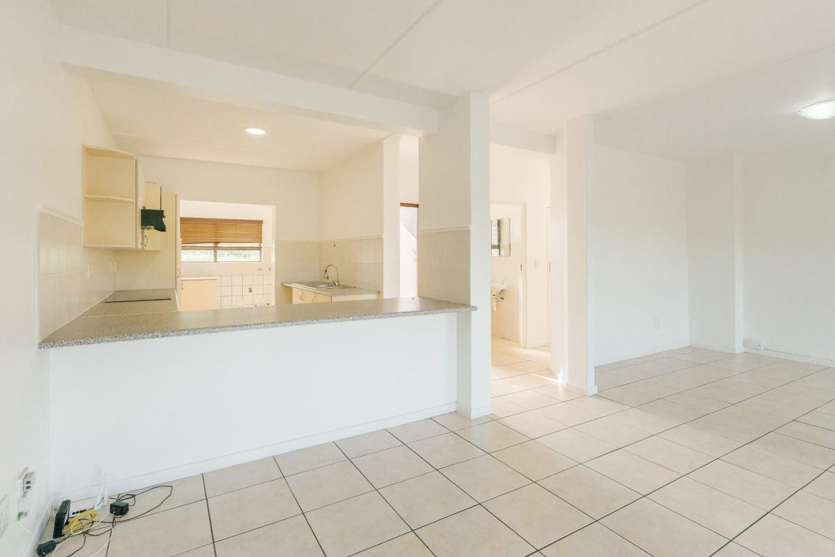 4 Bedroom Townhouse to Rent | Langebaan Country Estate | Prime Location - Photo 4