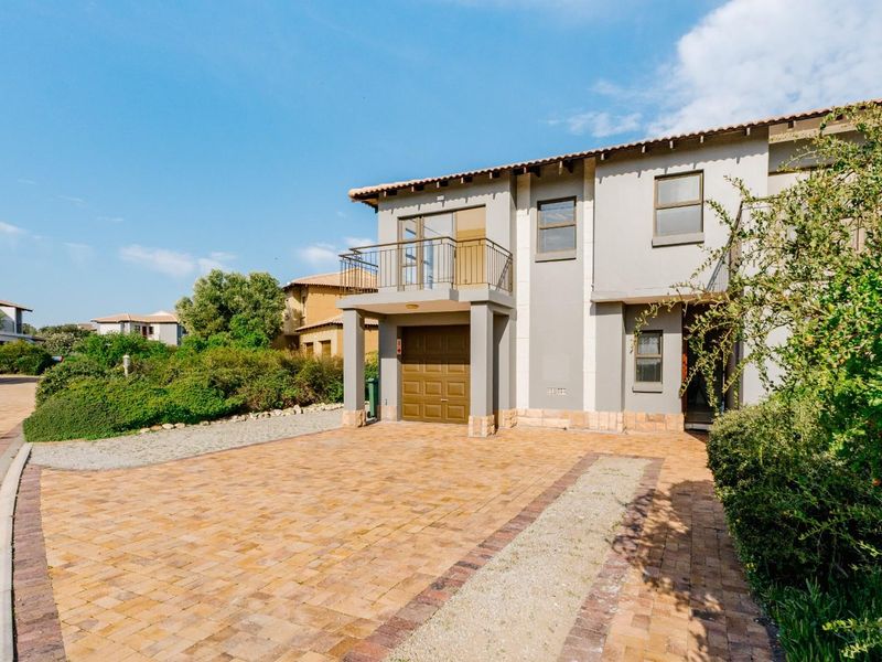 4 Bedroom Townhouse to Rent | Langebaan Country Estate | Prime Location - Photo 3