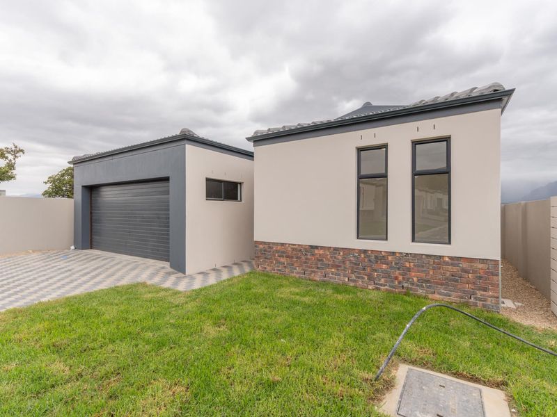 Modern Living with Mountain Views - Brand-New Home in Honeydew Country Estate - Photo 2