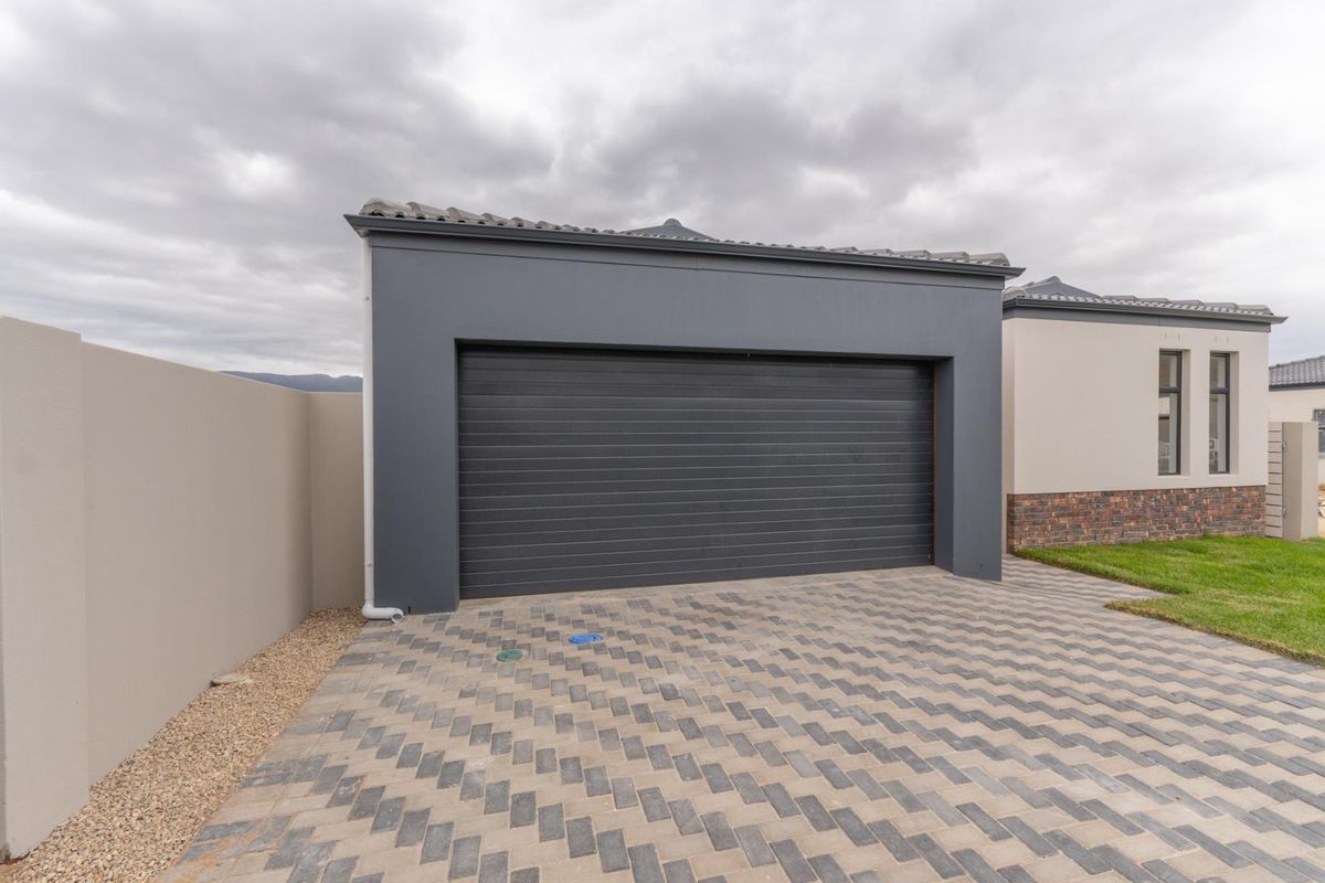 Modern Living with Mountain Views - Brand-New Home in Honeydew Country Estate - Photo 3