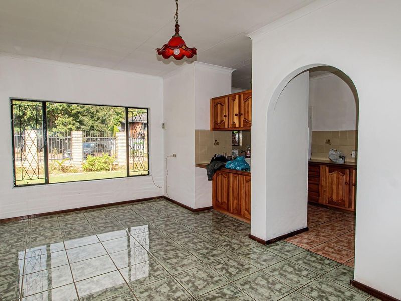 Spacious 3-Bedroom Home with Pool and Room to Add Your Touch - Photo 10