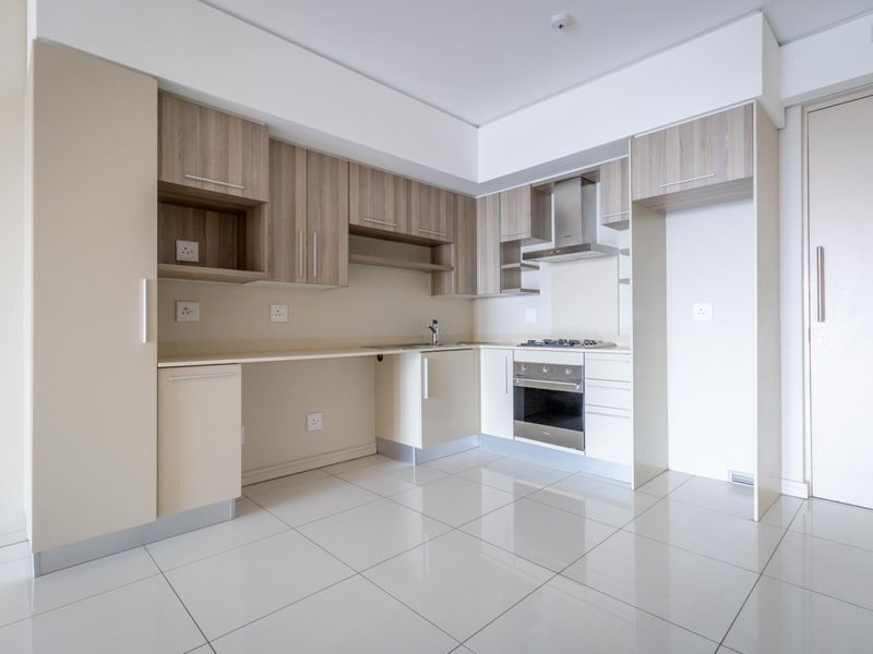 2 Bedroom Apartment Living with backup water and electricity. - Photo 6