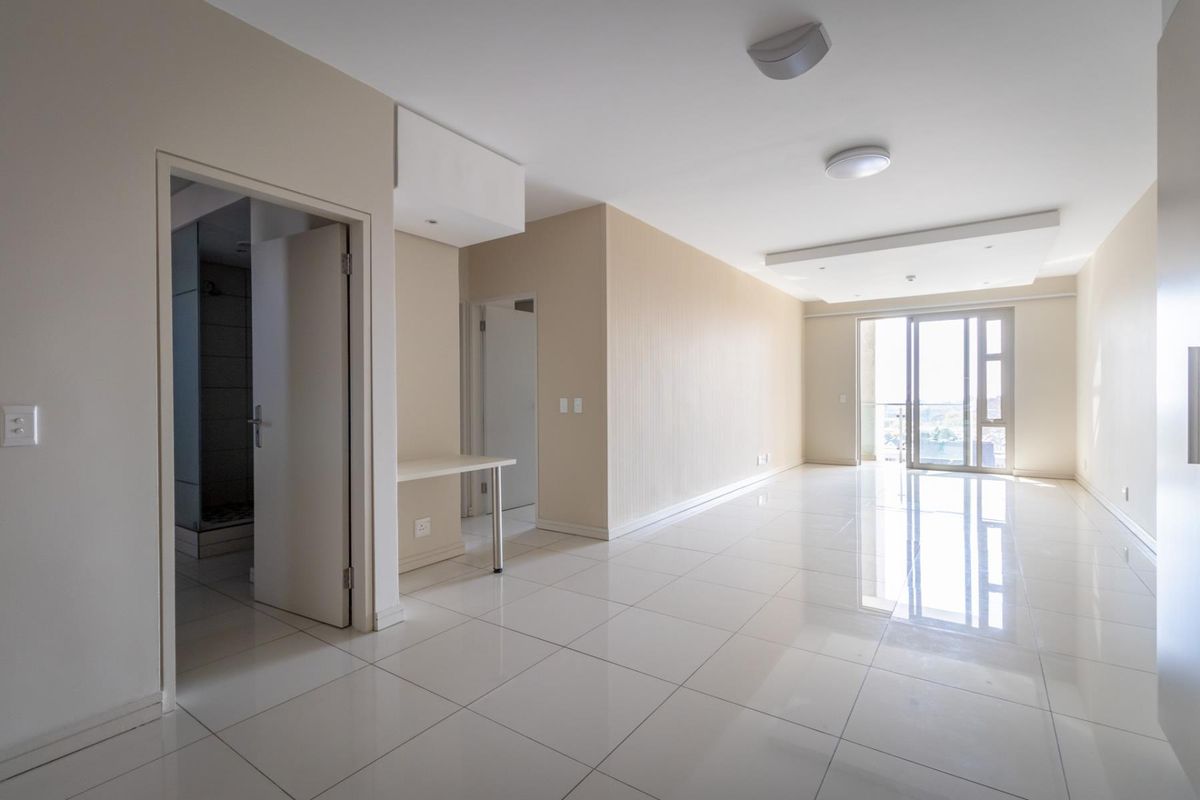 2 Bedroom Apartment Living with backup water and electricity. - Photo 4