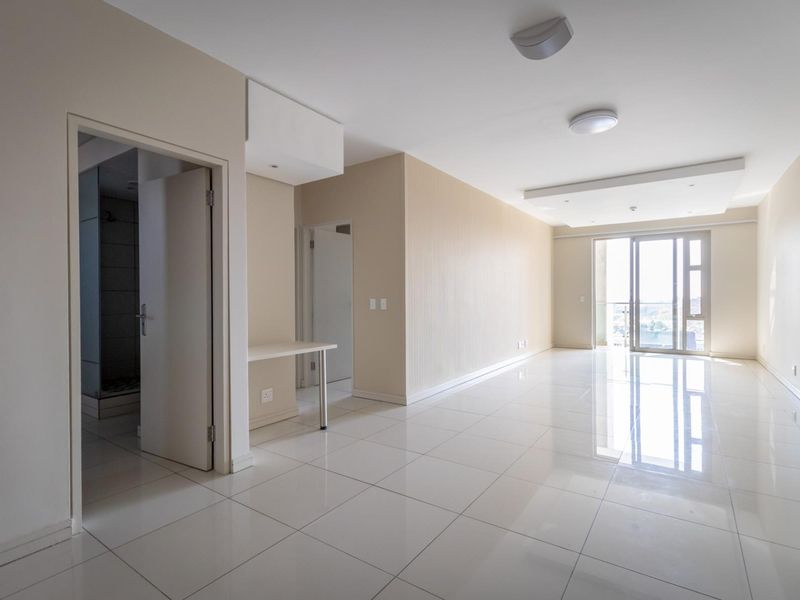 2 Bedroom Apartment Living with backup water and electricity. - Photo 4