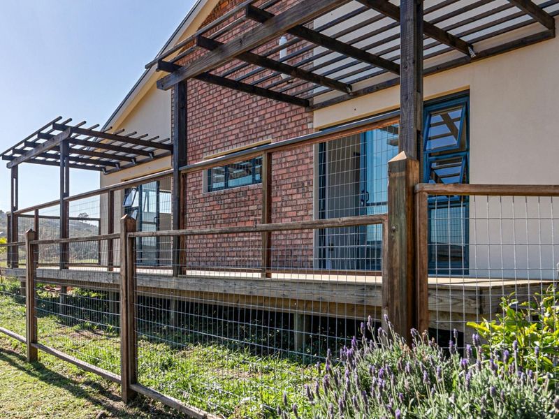 MOVE-IN READY: Modern Off-Grid Luxury at The Orchards - Photo 9