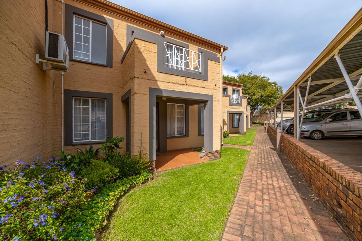 Immaculate Ground-Floor Gem with Modern Finishes, Top Security and Effortless Living - Photo 5