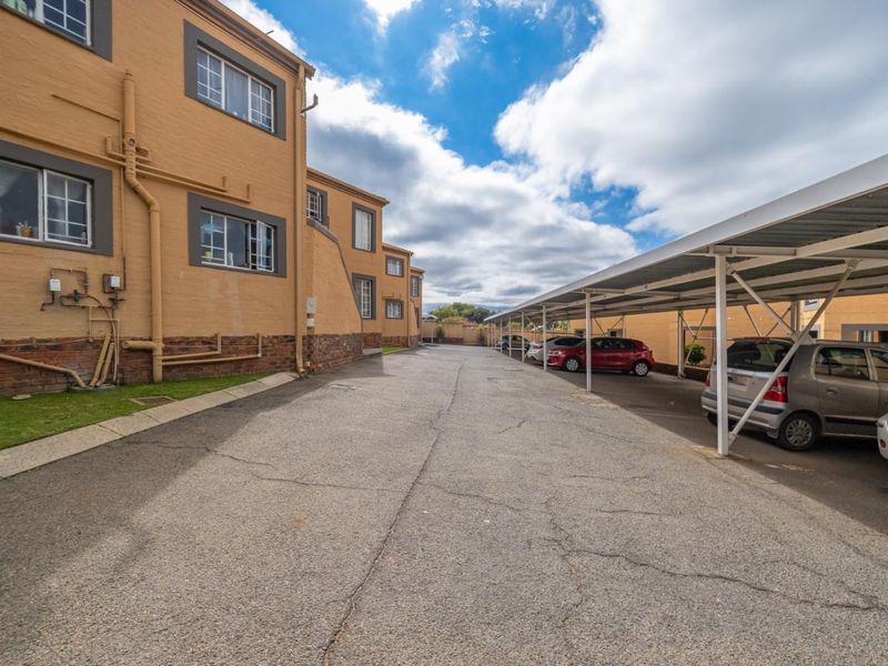 Immaculate Ground-Floor Gem with Modern Finishes, Top Security and Effortless Living - Photo 8