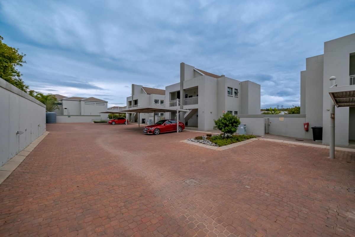 Ground Floor Apartment in River Estate, Lonehill - Smart Buying, Simple Living - Photo 2