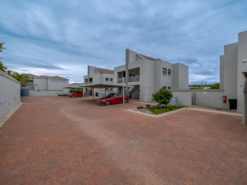 Ground Floor Apartment in River Estate, Lonehill - Smart Buying, Simple Living - Photo 2