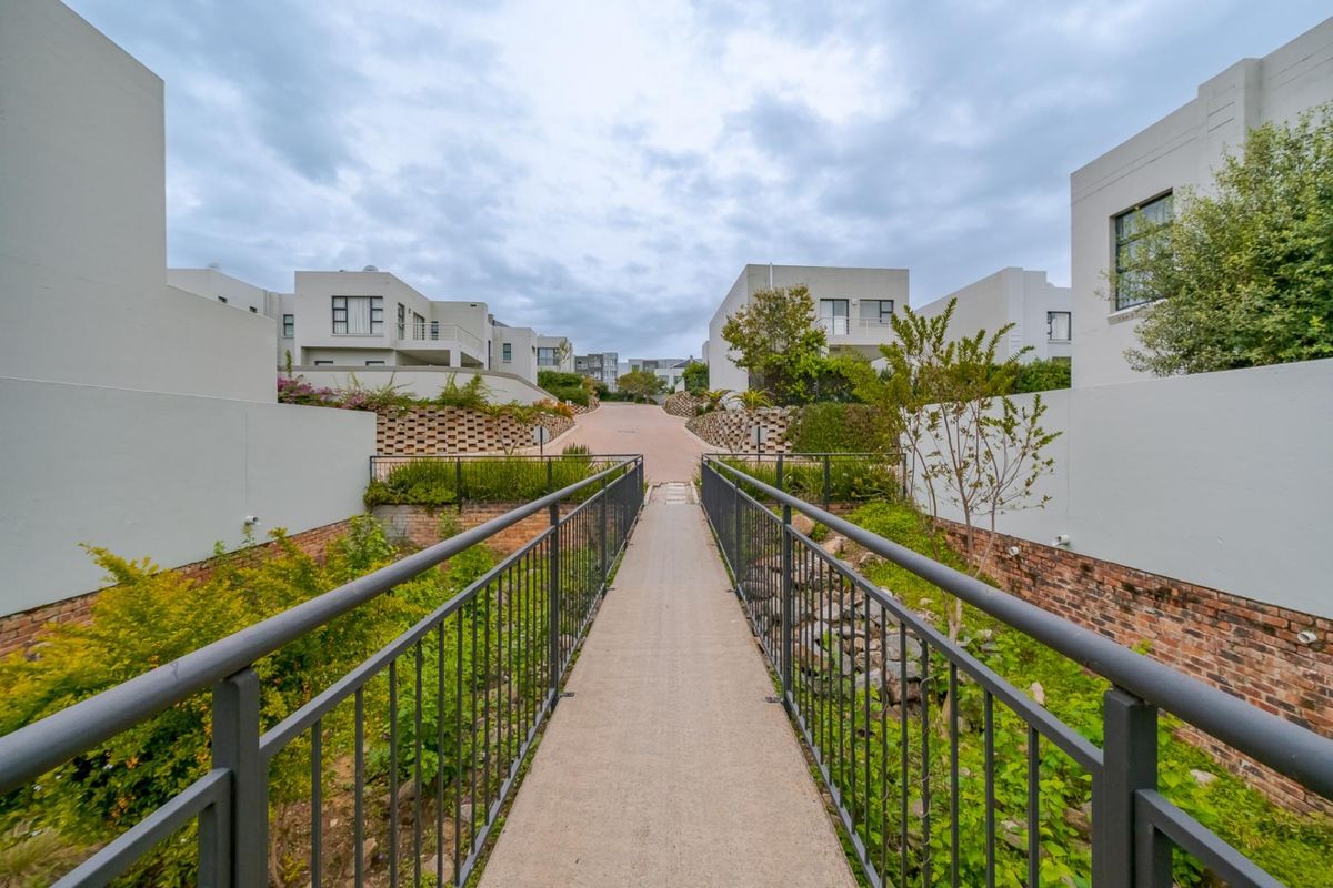 Ground Floor Apartment in River Estate, Lonehill - Smart Buying, Simple Living - Photo 3