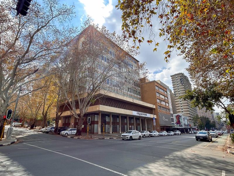 Student Living in the Heart of Braamfontein For Sale - Photo 1