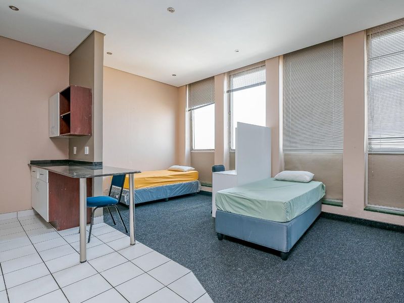 Student Living in the Heart of Braamfontein For Sale - Photo 8