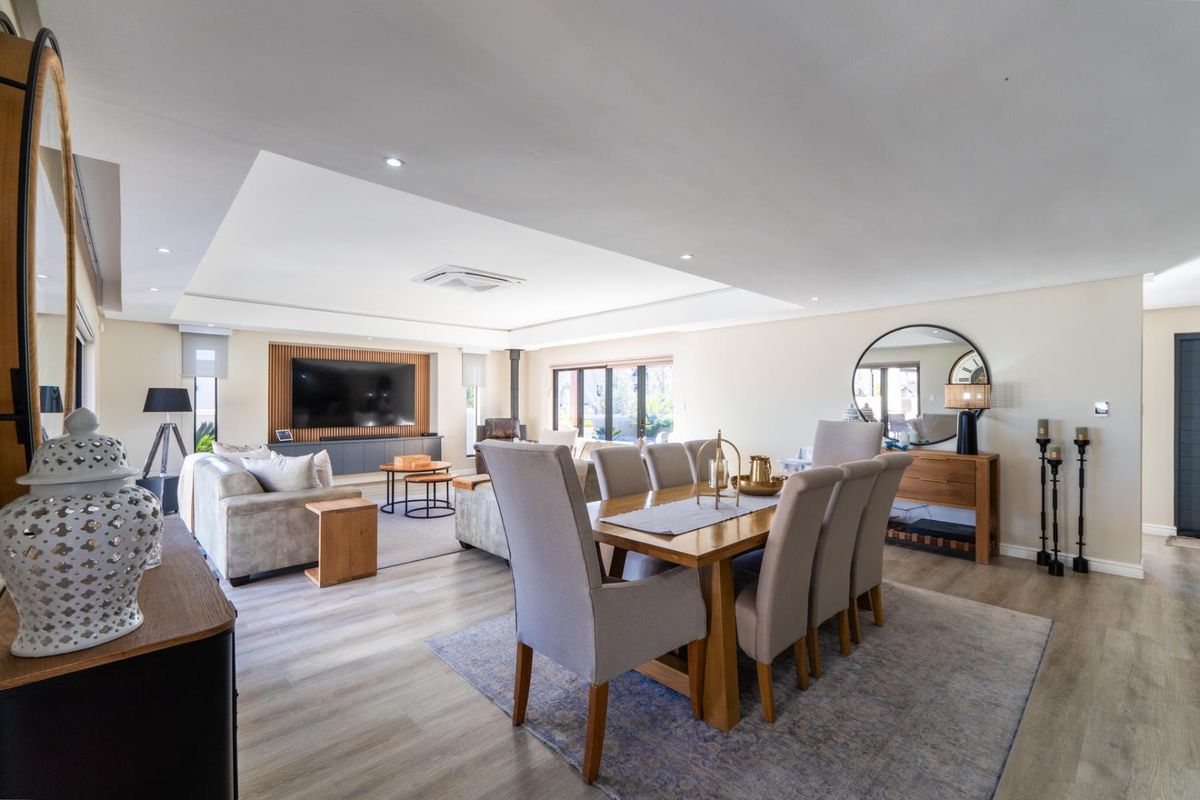 The Crown Jewel of Altona Village: A Masterpiece of Intelligent Luxury - Photo 4
