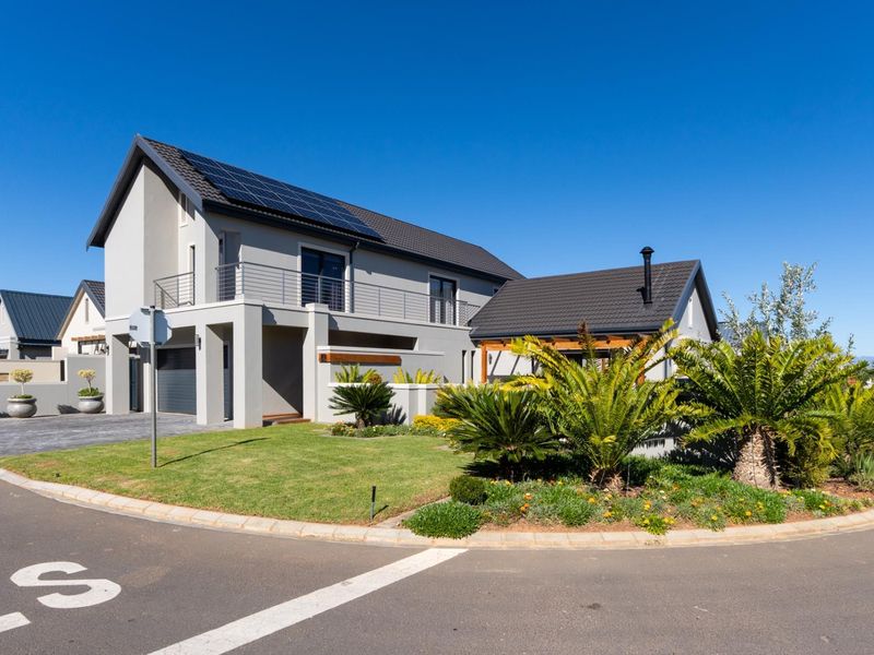 The Crown Jewel of Altona Village: A Masterpiece of Intelligent Luxury - Photo 2