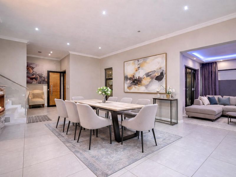 Modern Family Home with Entertainment Spaces and Backup Power in Olivewood Estate - Photo 3