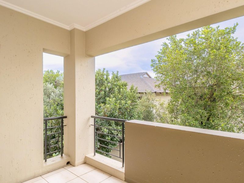 Charming Two Bed Apartment in a Secure Estate For Rent - Photo 7