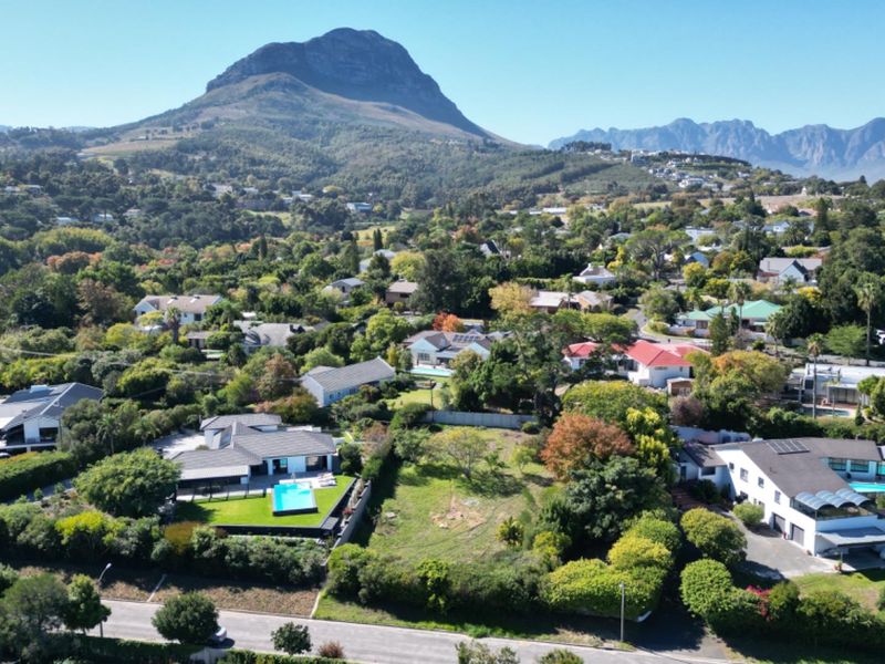 PRIME 1477m2 VACANT LAND IN PRESTIGIOUS HELENA HEIGHTS - Photo 1