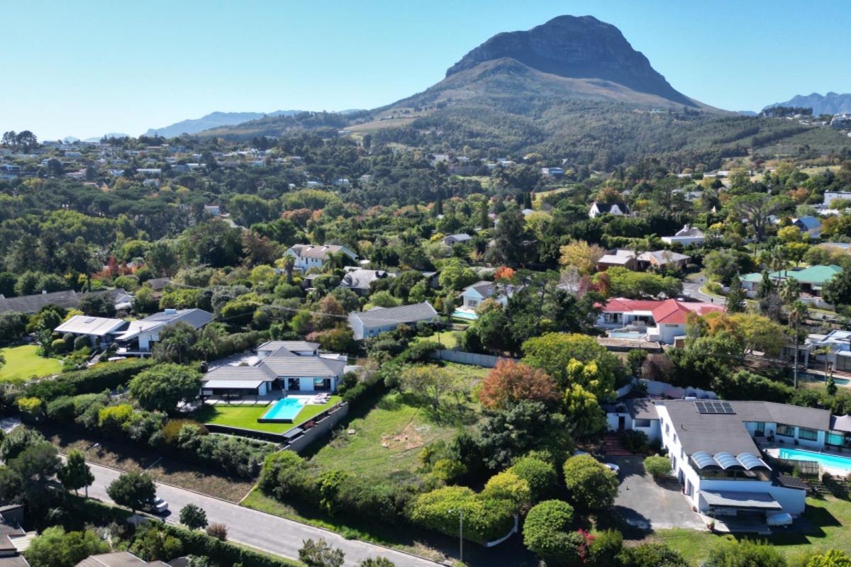 PRIME 1477m2 VACANT LAND IN PRESTIGIOUS HELENA HEIGHTS - Photo 3