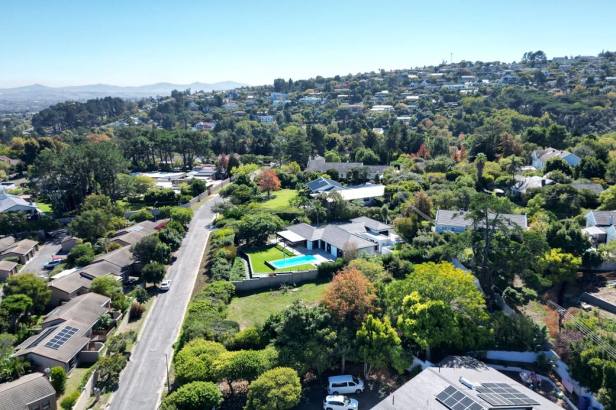 PRIME 1477m2 VACANT LAND IN PRESTIGIOUS HELENA HEIGHTS - Photo 4