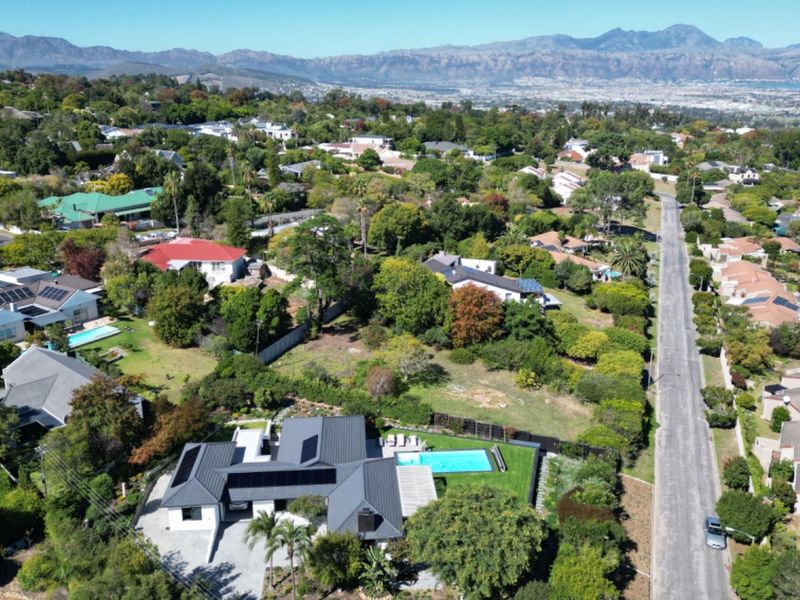 PRIME 1477m2 VACANT LAND IN PRESTIGIOUS HELENA HEIGHTS - Photo 9