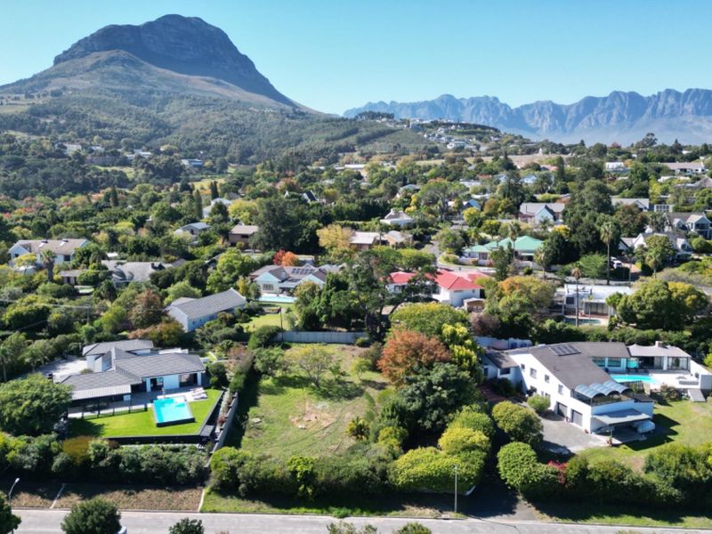 PRIME 1477m2 VACANT LAND IN PRESTIGIOUS HELENA HEIGHTS - Photo 2