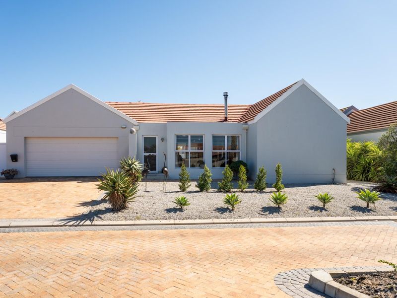 Single Level Home With Cottage In Admiral Island - Photo 1