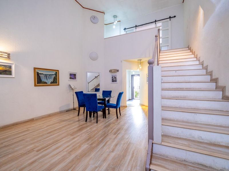 Well-Located 3-Bedroom Townhouse with Garden in Secure Bryanston Complex - Photo 8