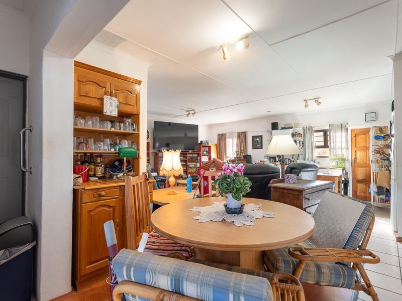 Ideal Investment Property! - Photo 4
