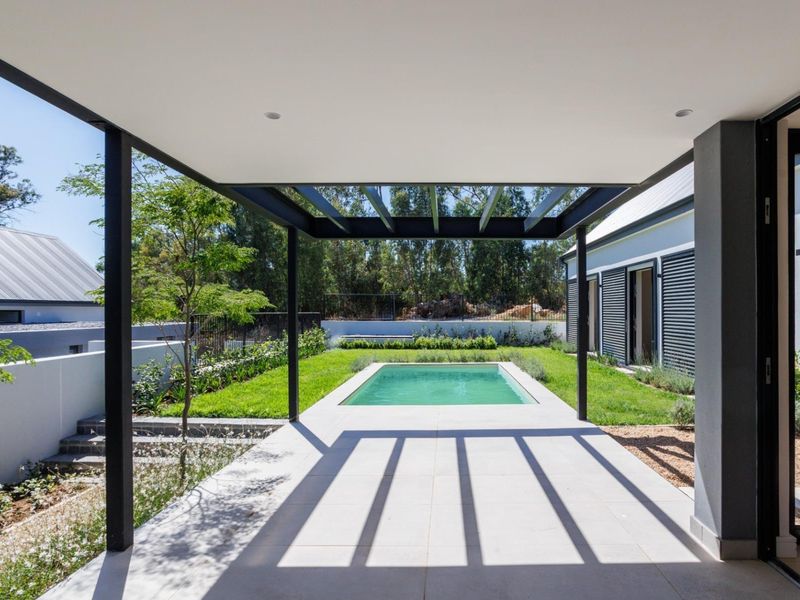 A Landmark Residence at Rhebokskloof Estate - Photo 8