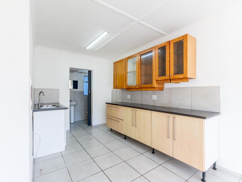 Dual-Apartment Investment Opportunity with Excellent Income Potential - Photo 1