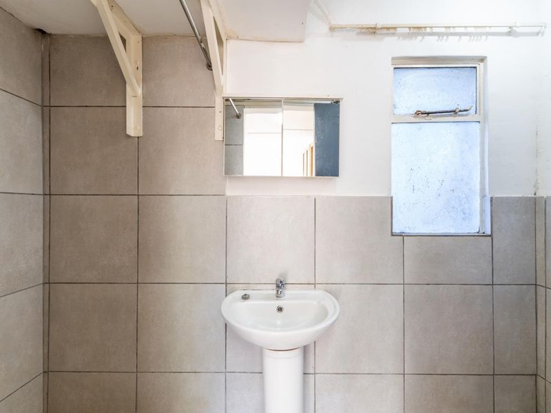 Dual-Apartment Investment Opportunity with Excellent Income Potential - Photo 8