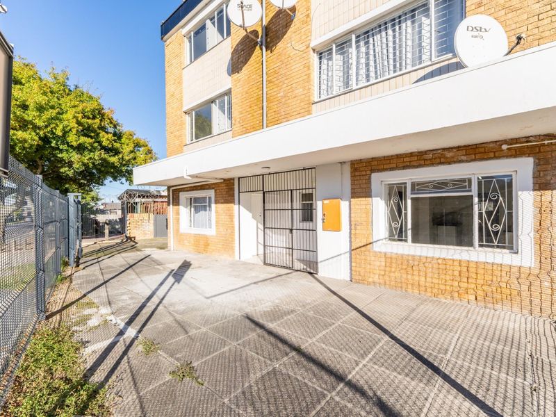 Dual-Apartment Investment Opportunity with Excellent Income Potential - Photo 2