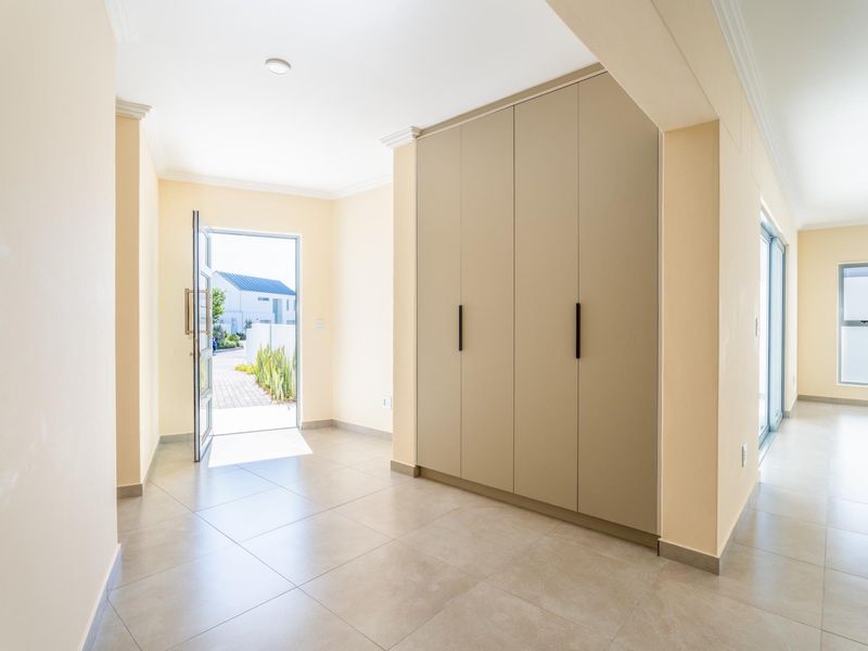 Modern North-Facing Living in Sought-After Blue Lagoon - Photo 7