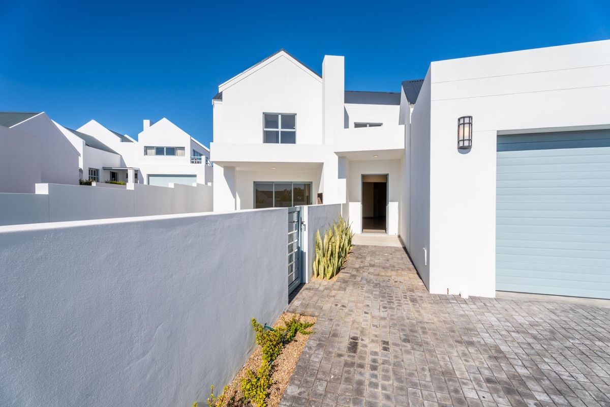 Modern North-Facing Living in Sought-After Blue Lagoon - Photo 3