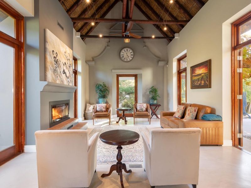 Exceptional 5-Bedroom Family Home, Pearl Valley Golf and Country Estate, Paarl - Photo 8
