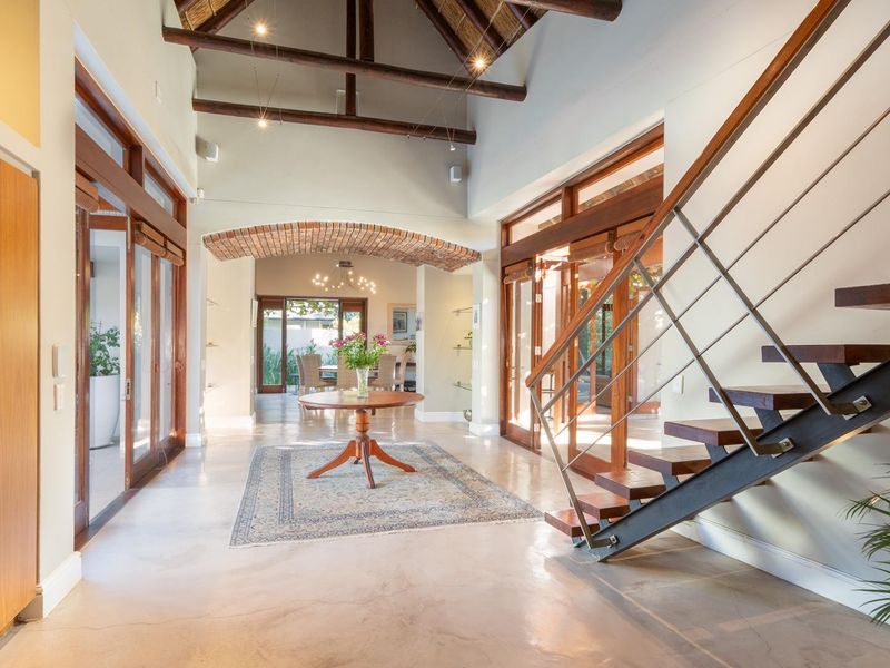 Exceptional 5-Bedroom Family Home, Pearl Valley Golf and Country Estate, Paarl - Photo 3
