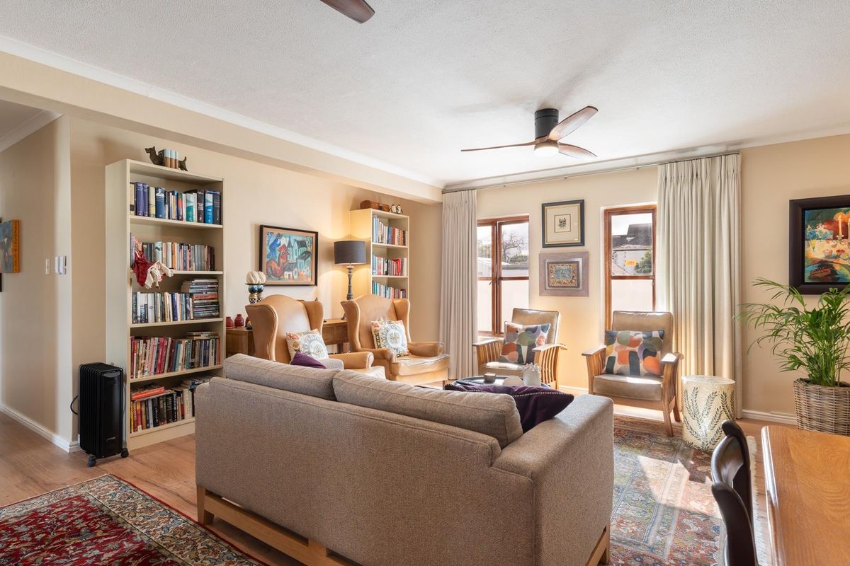 Sought after accommodation in the heart of Stellenbosch off Dorp Street - Photo 2
