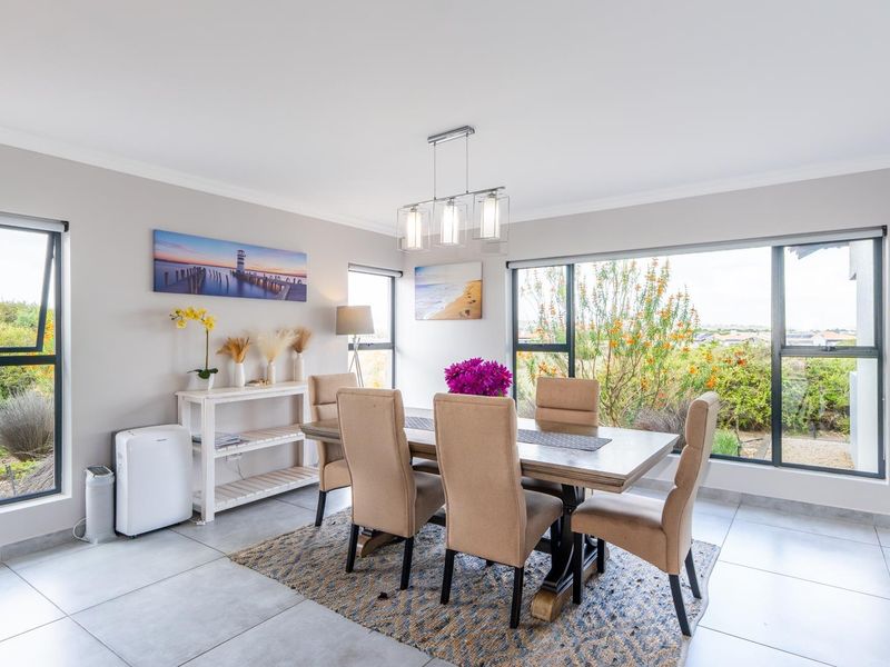 3-Bedroom Home in Langebaan Country Estate - Photo 7