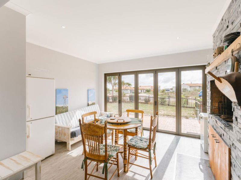 Spacious 4-Bedroom Corner Home with Greenbelt Views | Langebaan Country Estate - Photo 7