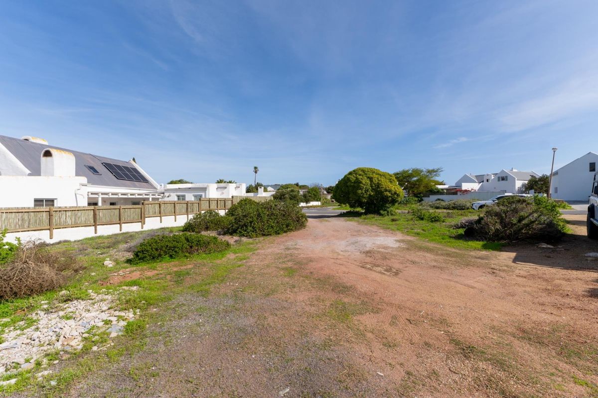 Prime Vacant Stand In Fishermans Village - Photo 4
