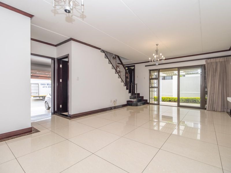 Comfortable, modern lifestyle, 3-Bedroom Cluster in Sought-After Secure Complex - Photo 6