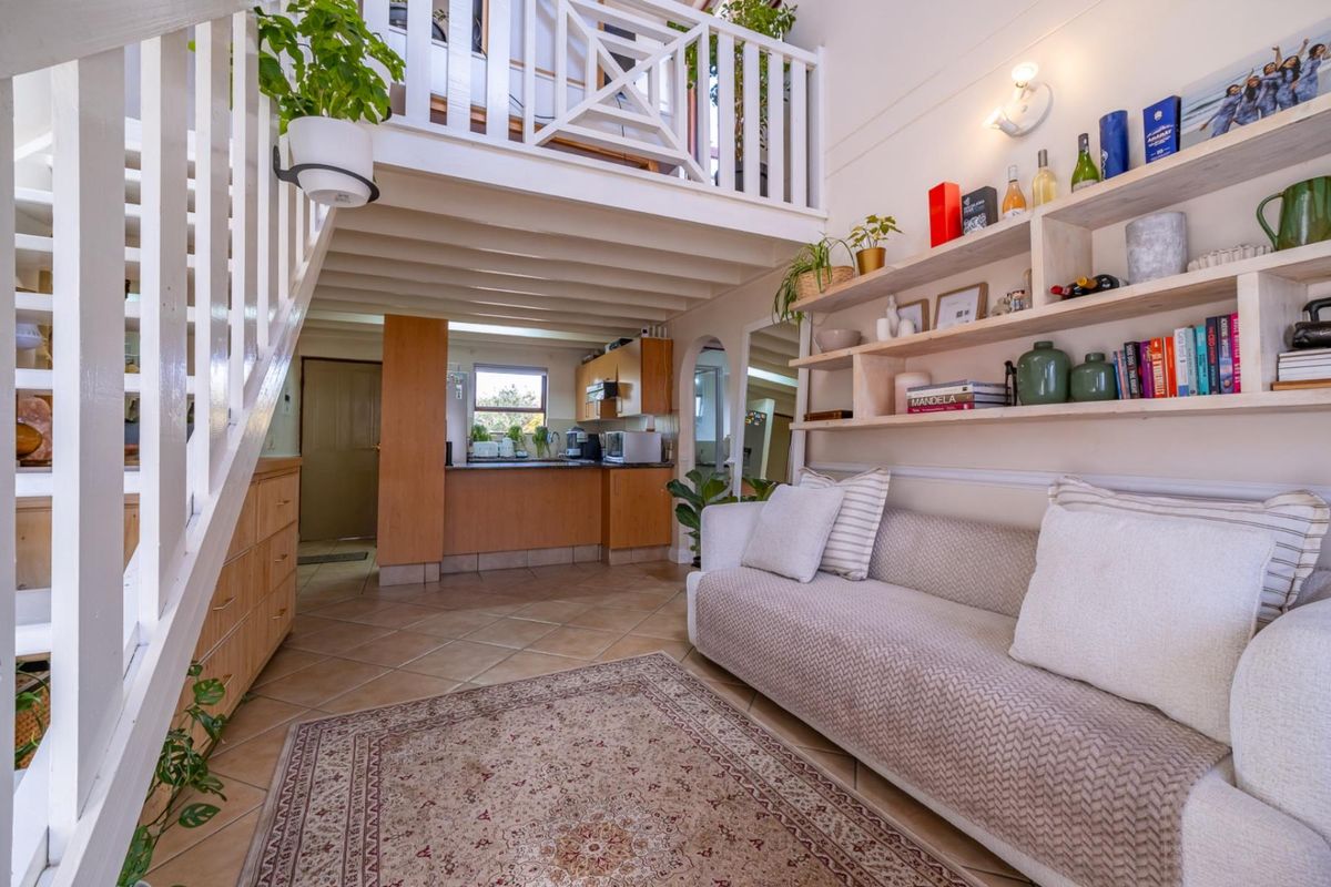 One Bedroom loft Retreat - Photo 2